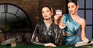 Live dealer table with multiple camera angles